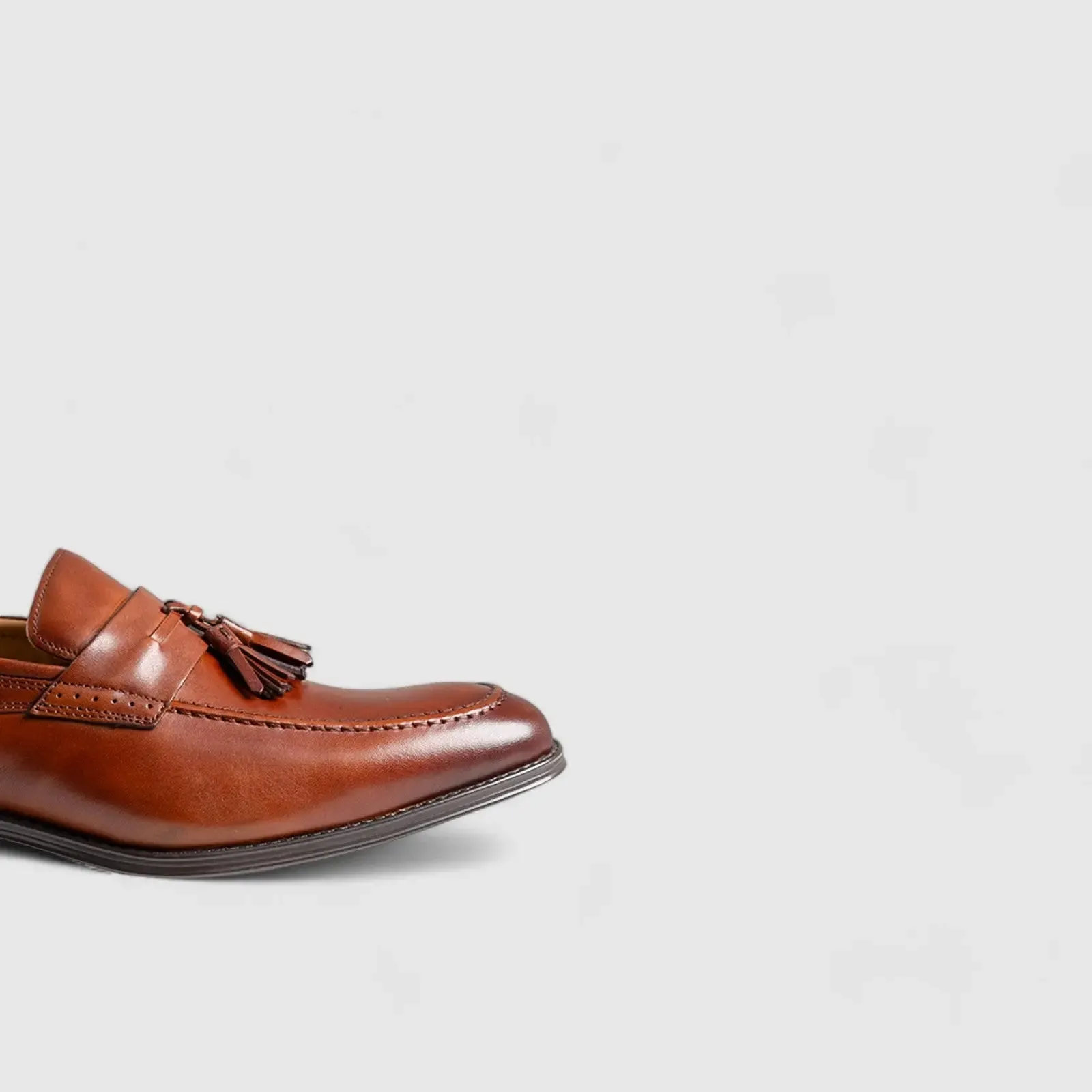 Amelio Tassel Slip On Tan
